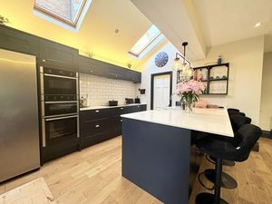 Photo 9- click for photo gallery